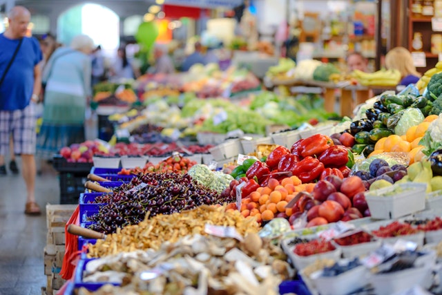 Mercat d'intercanvi "Renova la teva roba"